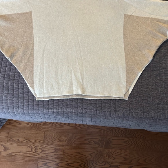 New Condition Note di Anita Turtleneck, Poncho Cream and Tan Knit Wool Blend - Picture 8 of 13